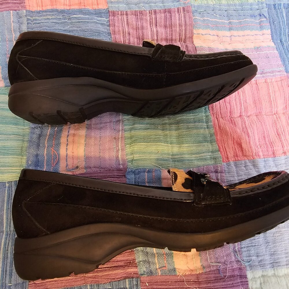 Ann Klein Zerega Slip on Loafers, Faux Leopard Fur with Black Suede, Size 7 - Picture 2 of 6